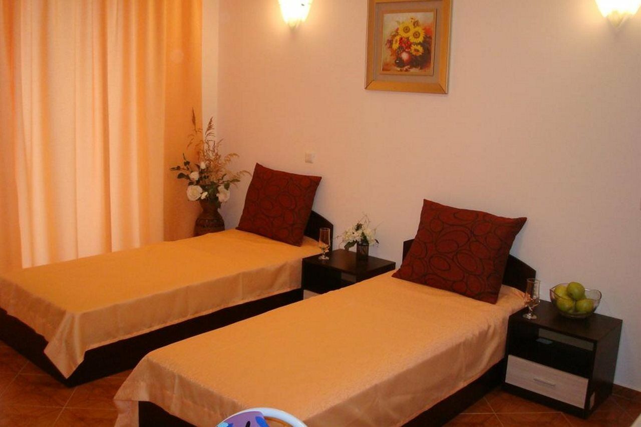 סאני ביץ' Saint Elena Apartcomplex מראה חיצוני תמונה